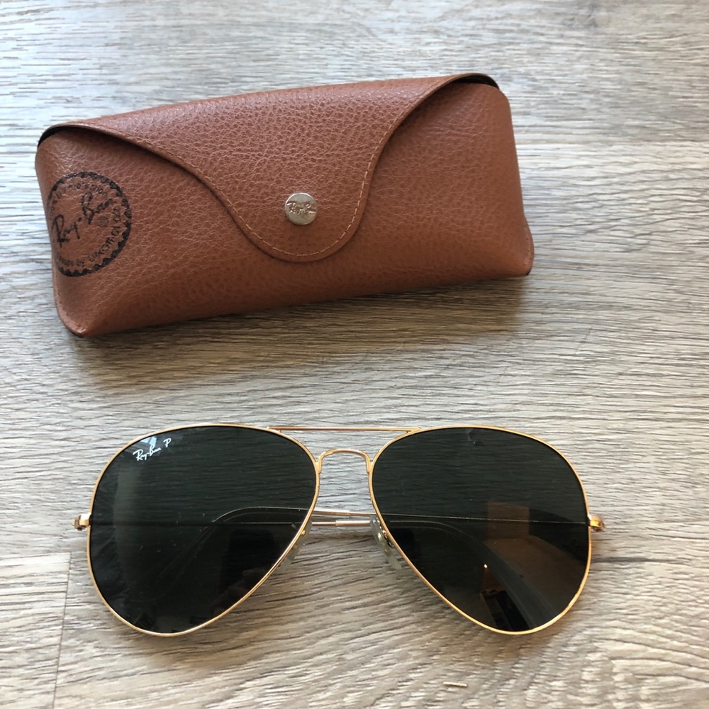Ray Ban polarized aviators. Size large.